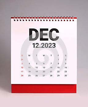 Simple desk calendar 2023 - December