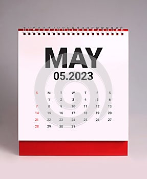 Simple desk calendar 2023 - May