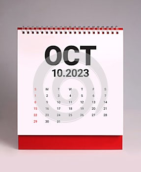 Simple desk calendar 2023 - October