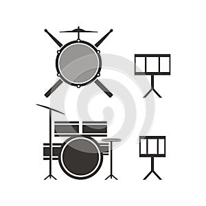 Simple drum set