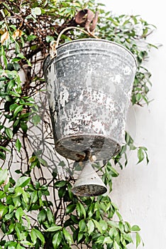 Simple vintage aluminium outdoor bucket shower