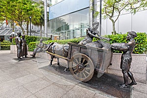 RIVER MERCHANTS, bronze sculpture by Aw Tee Hong, Singapore