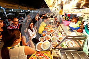 Singapore: Makansutra gluttons bay