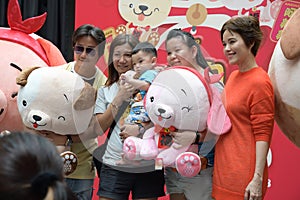 Singapore Mediacorp artistes Chen Hanwei and Zoe Tay