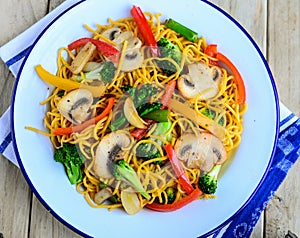 Singaporean fried noodles