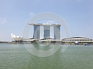 Singapur Marina bay Sands in sunny weather photo