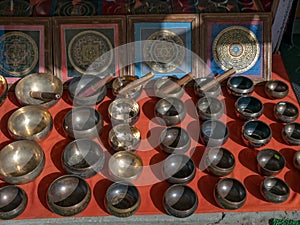Singing bowls