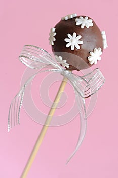 Single chocolate cake pop