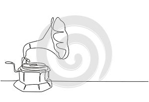 Single continuous line drawing of old retro analog vinyl gramophone with wooden table box . Nostalgic vintage classic music player