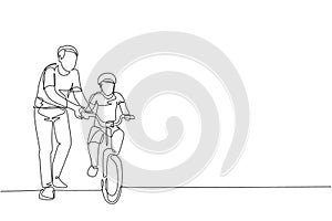 Single continuous line drawing of young kids boy learning ride bicycle with father at outdoor park. Parenthood lesson. Family time