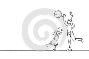 Single continuous line drawing of young playing throw beach ball with her daughter at home, happy parenting. Family loving care