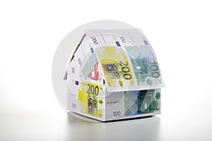 Single house of Euro notes