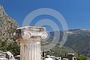 Single ionic order capital at Delphi