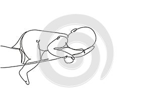 Single one line drawing beautiful new born baby resting on mom\'s hand. Tiny newborn baby\'s and female hands. Happy son