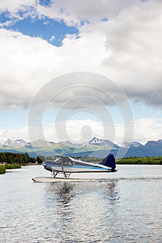 Single Prop Airplane Pontoon Plane Water Landing Alaska Last Frontier