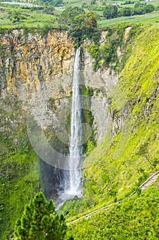 Sipiso piso water fall photo