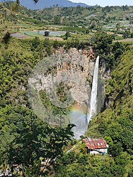 sipiso piso waterfall photo