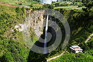 Sipiso-piso waterfalls photo