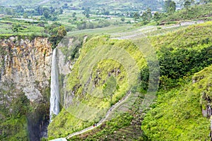 Sipisopiso water fall