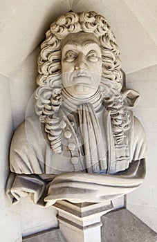 Sir Christopher Wren Sculpture in London photo