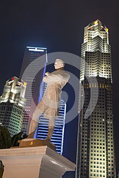 Sir Stamford Raffles statue at night, Singapore