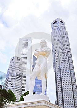 Sir Tomas Stamford Raffles monument