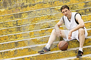 Sitting basketball player