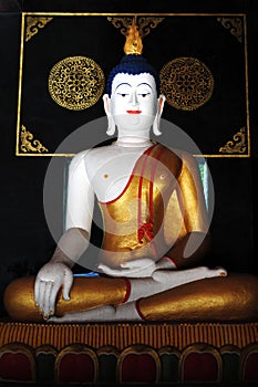 Sitting Buddha sculpture