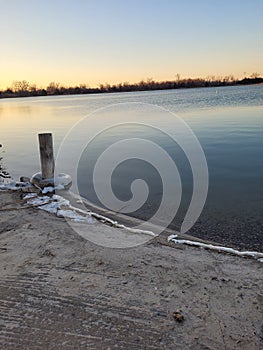 Sitting at the dock of the bay waiting for the tide