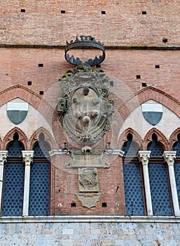 Six balls symbol of Medici Family in Italy