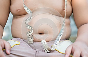 The size of stomach of children with overweight