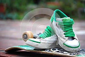Skate sneakers