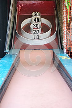 Skeeball carnival arcade game