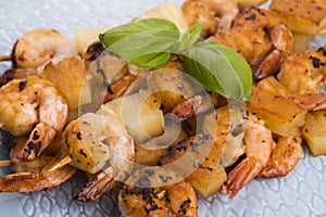 Skewer shrimp with pineapple