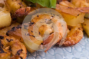 Skewer shrimp with pineapple