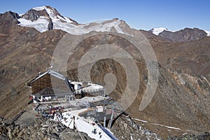 Ski area in Kurzras Maso Corto - View of Glacier Hotel Grawand.