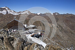 Ski area in Kurzras Maso Corto - View of Glacier Hotel Grawand with start to ski piste