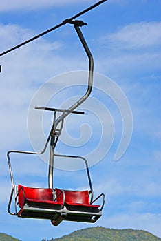 Ski chair lift