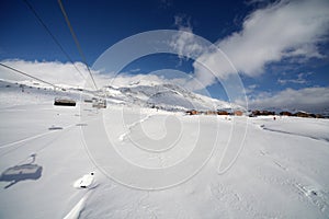 Ski lifts in Alpe d'Huez
