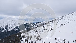 Lyžiarske stredisko Jasná Slovensko horský letecký dron pohľad zhora