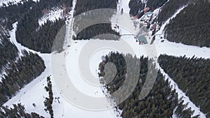 Lyžiarske stredisko Jasná Slovensko horský letecký dron pohľad zhora