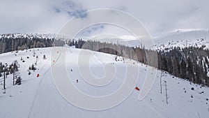 Lyžiarske stredisko Jasná Slovensko horský letecký dron pohľad zhora