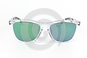 Ski sunglasses, transparent frame mirror lens