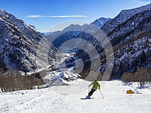 Ski track in Alagna Valsesia photo