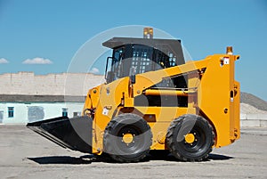 Skid steer loader construction
