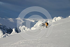 Skiing The Horizon img