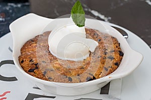 Skillet Cookie with ice cream Ready to Eat.
