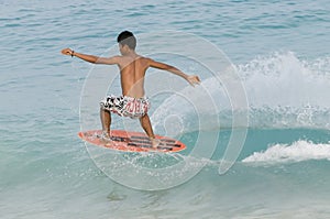 Skim boarding