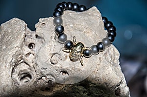 Skull figure men bracelet photo