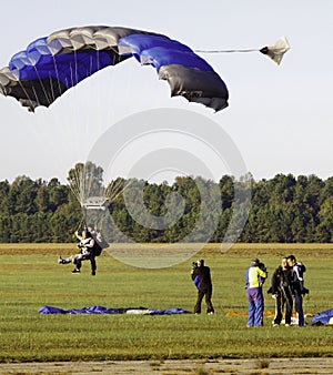 Sky Diving - Tandem Landing Approach!